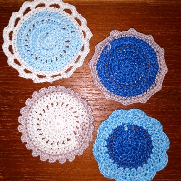 💠Coasters Boho Set of 4 HANDCRAFTED Handmade Crochet Gift - Picture 2 of 13